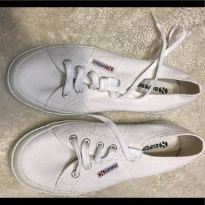 Superga Classic Sneakers